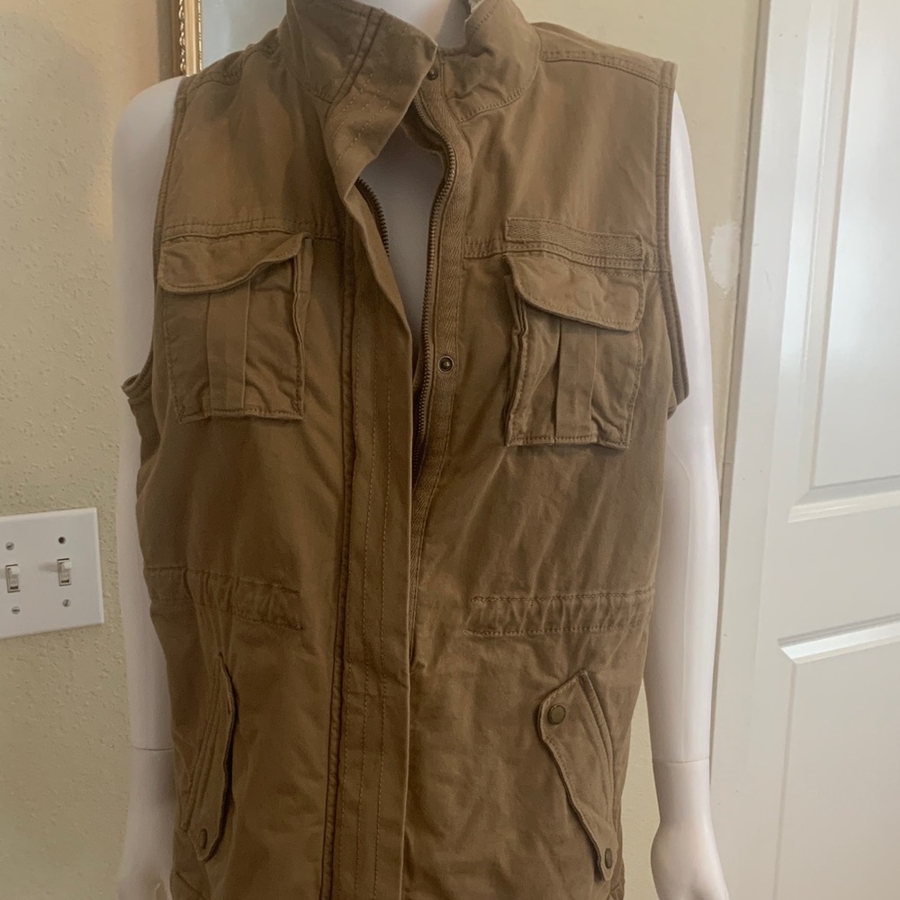 Sonoma Tan and Cream Textured Vest